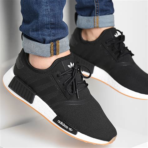 adidas nmd r1 black gum.